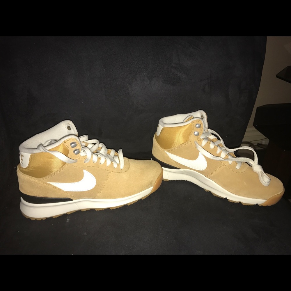 Nike